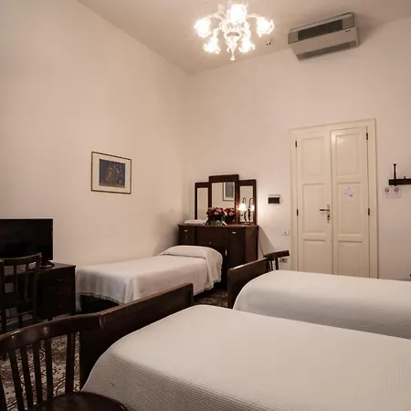Aer Bj Vittoria Hotel 2*