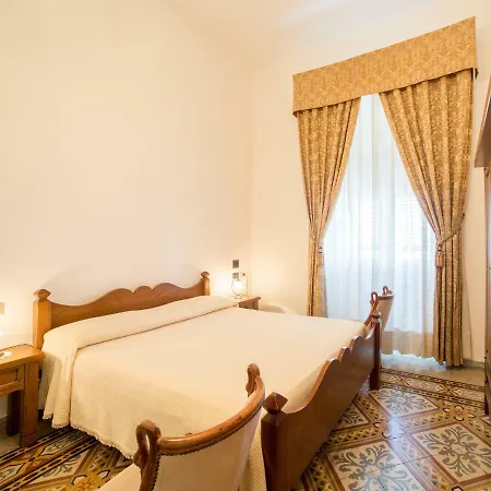 Hotel Aer Bj Vittoria 2*