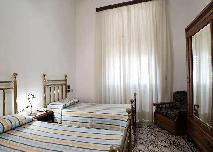 Aer Bj Vittoria Hotel 2*