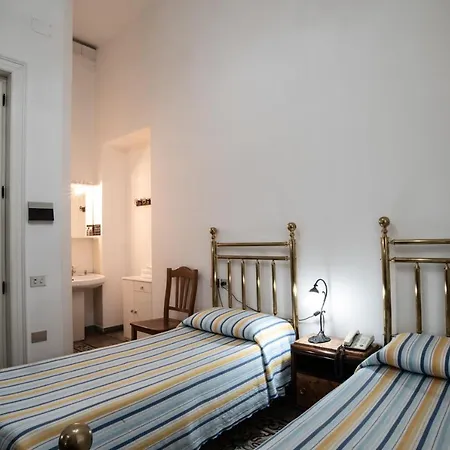 Hotel Aer Bj Vittoria 2*