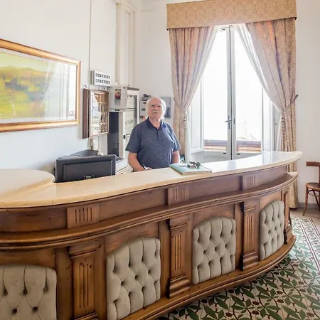 Hotel Aer Bj Vittoria Hotel